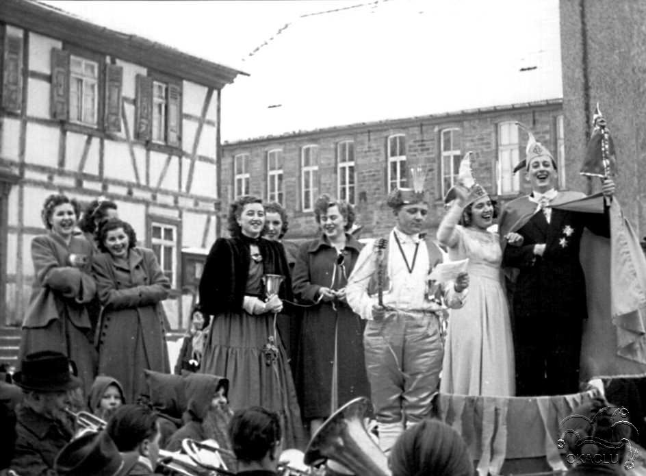 1953 3